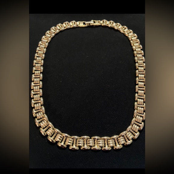 New panther link necklace in box - Picture 3 of 4